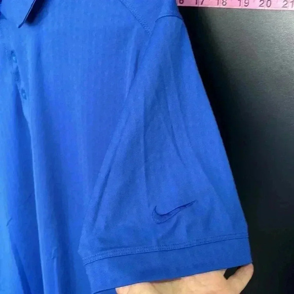 Nike Golf Tour Performance Dri-Fit short sleeve, 1/4 button, collar shirt - Picture 3 of 7